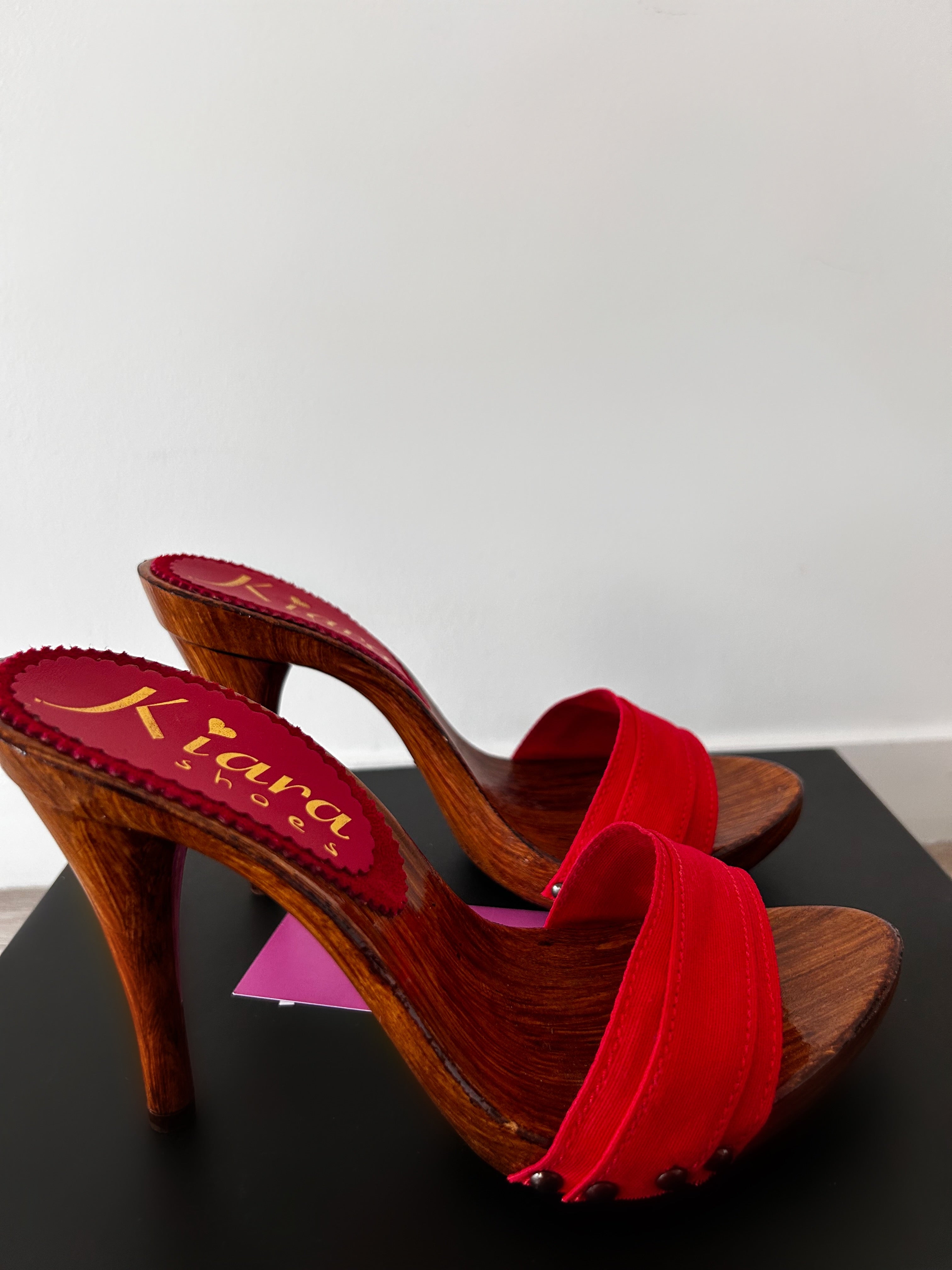 RED KIARA
